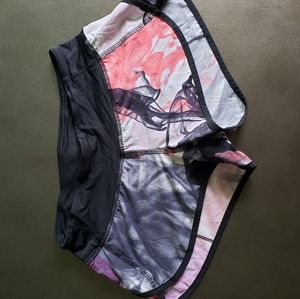 Lululemon Speed Up Short 2.5